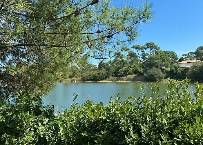 4 Personnes Du Golf Avec Vue *